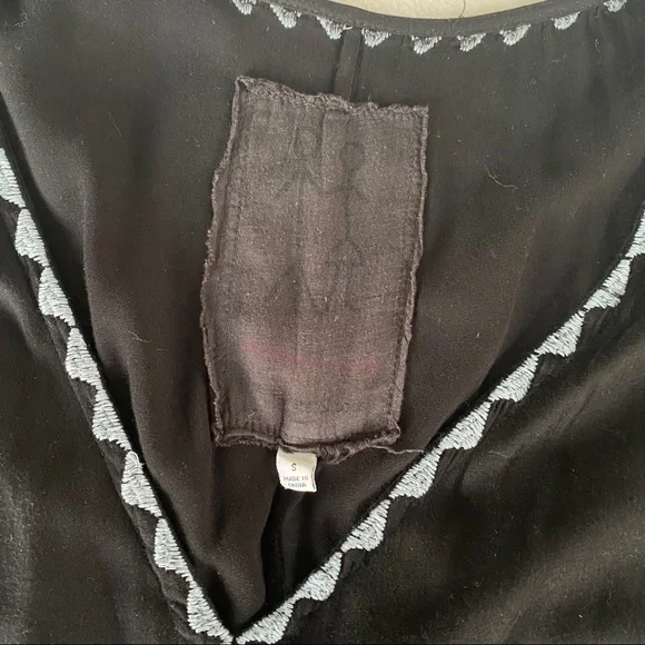 Johnny Was Pete and Greta Oversized Sleeveless Floral Embroidered Midi Dress - Picture 3 of 11